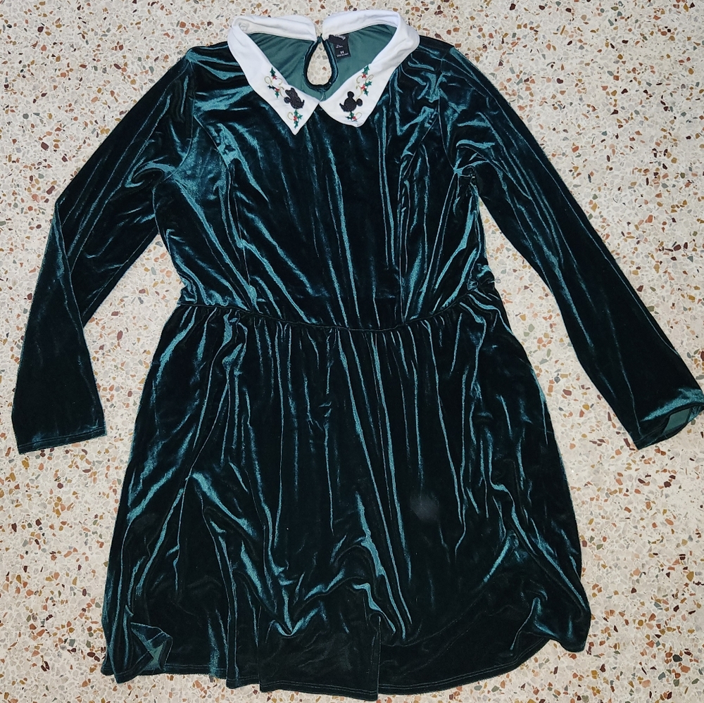Green Velvet Disney Dress Holiday Christmas Size 3